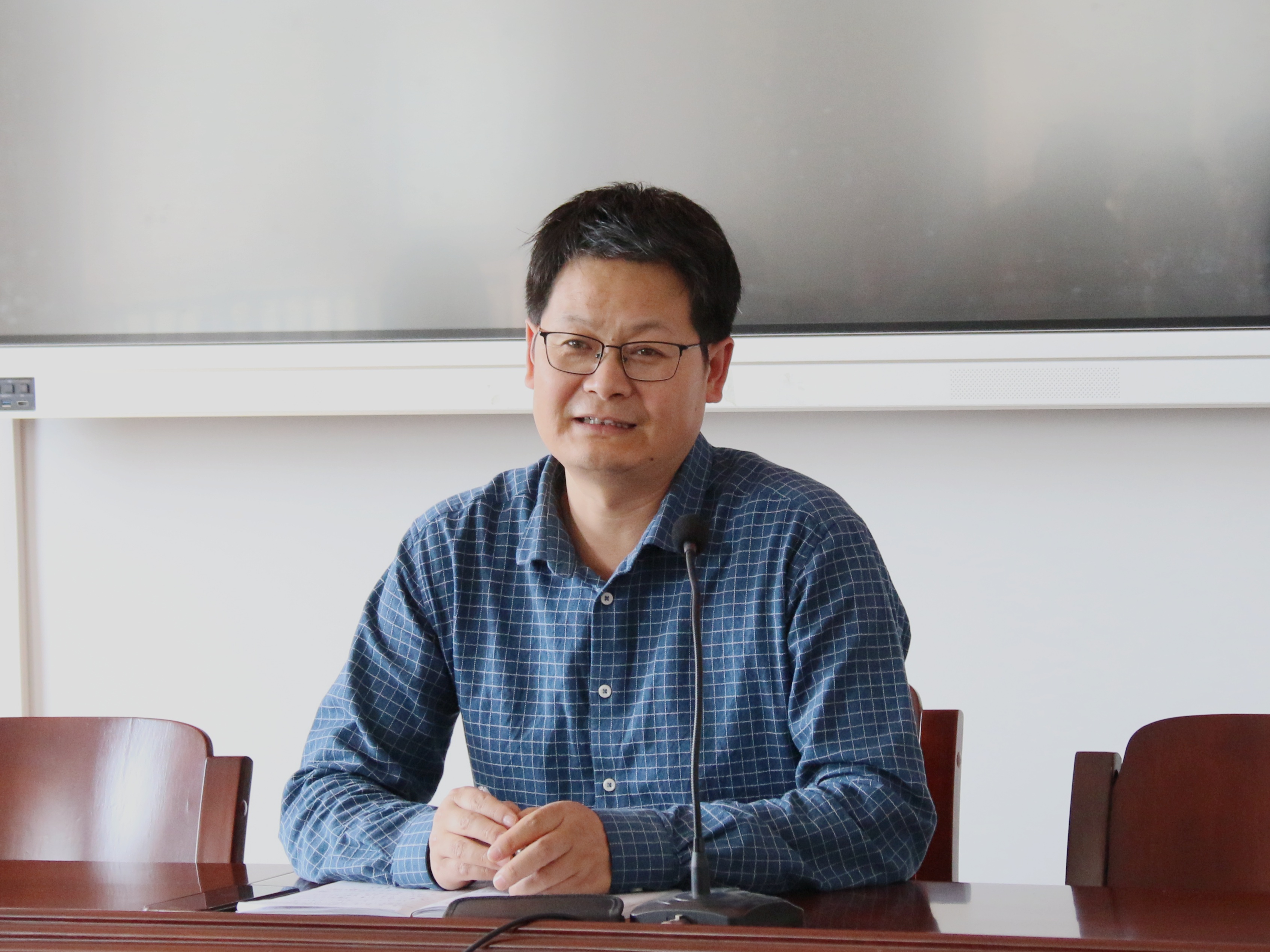 首页 新闻资讯 学院新闻 正文报告会上,高晓明副院长首先从研究生招生